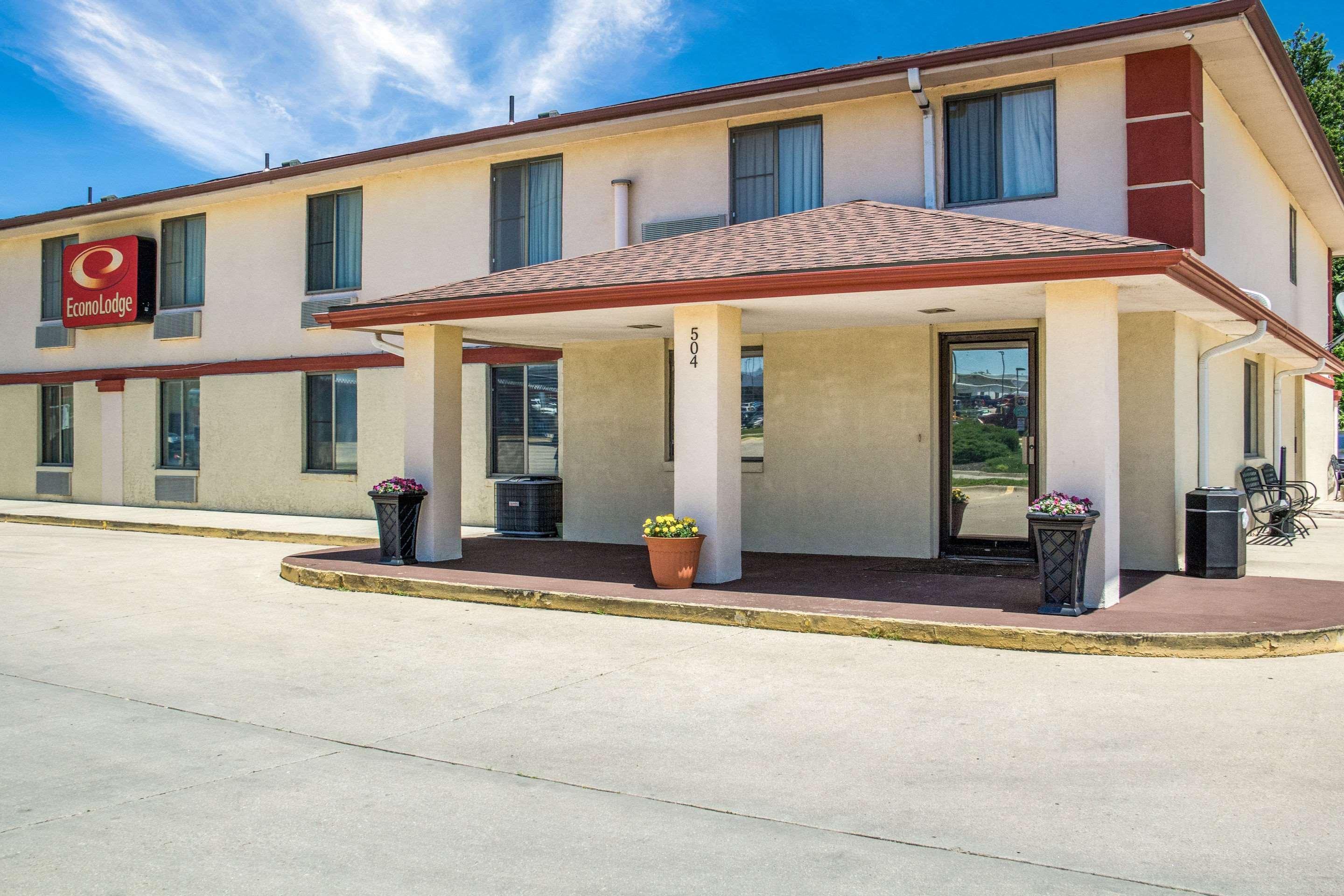 Econo Lodge Lansing - Leavenworth Eksteriør billede
